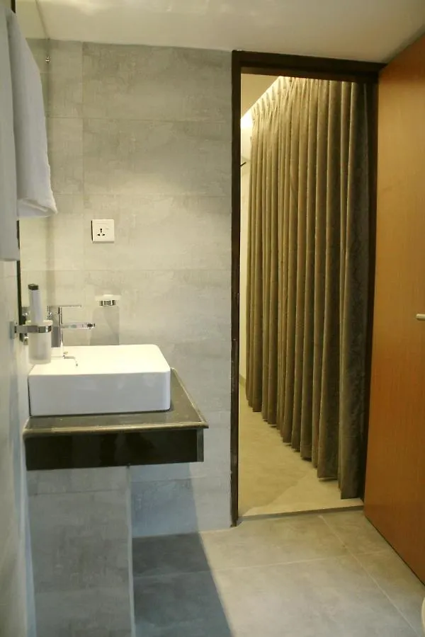 Priyo Nibash Stylish Residential Hotel Dhaka Bangladesh